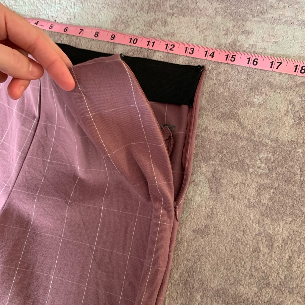 Nwot High Rise Plaid Pixie Pants - image 2